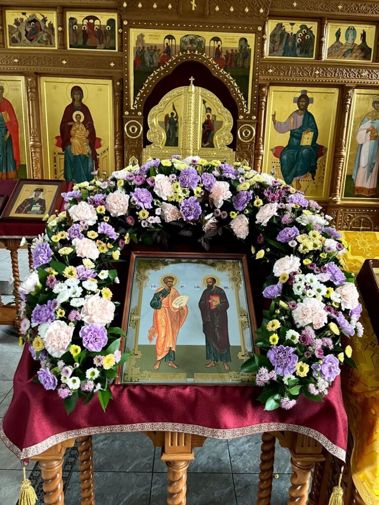 Поздравляем с днем святых первоверховных апостолов Петра и Павла, проповедоведников христианства по всему миру 🕊️